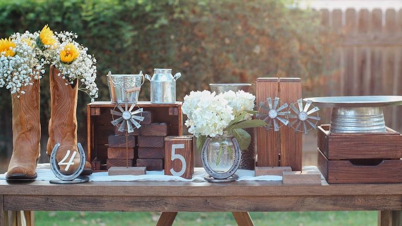 Hand-Welded Steel Horseshoe Mason Jar Vase Holder, Rustic Western Farmhouse Decor